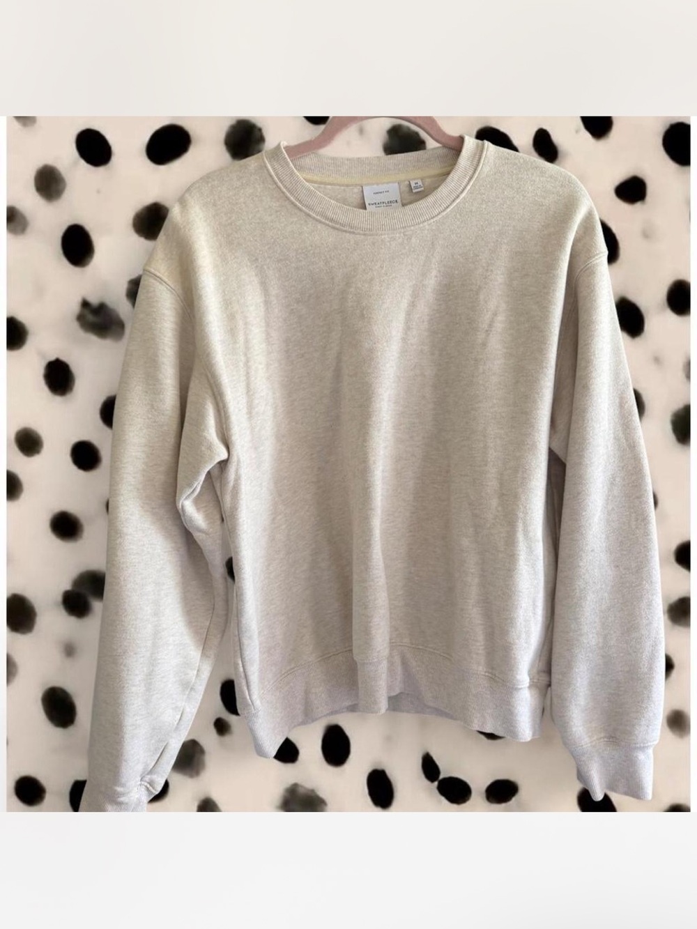 Aritzia Cozy Crewneck Sweatshirt - Light Cream